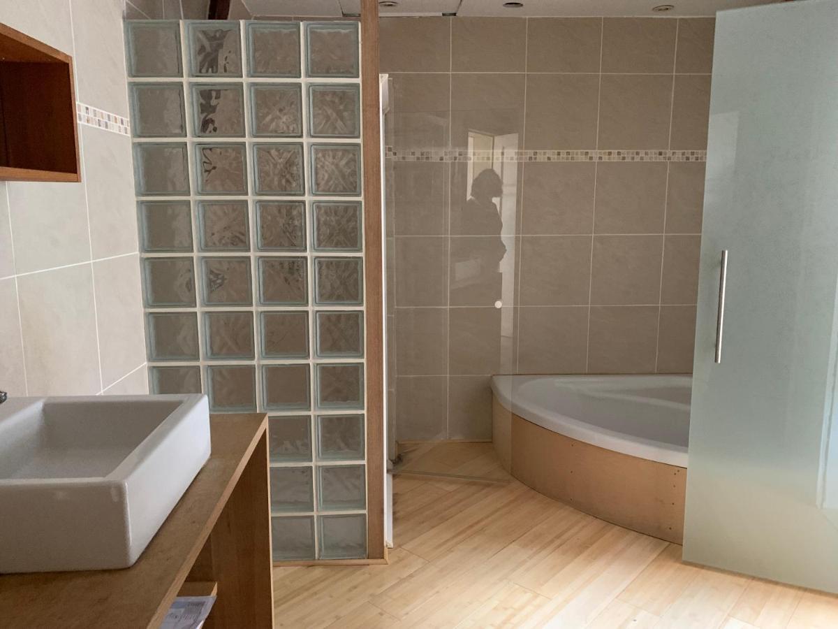 Appartement Vue Sur Meuse Namur Bagian luar foto